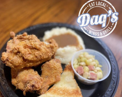 Daq's Wings Grill food