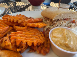 Llywelyn's Pub food