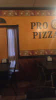 Pro Pizza inside