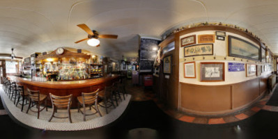 Arnold's Bar Grill Restaurant In Cinc inside