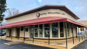 Rocky Mountain Cafe outside