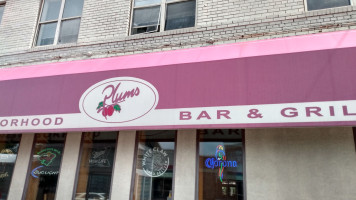 Plums Neighborhood Grill outside