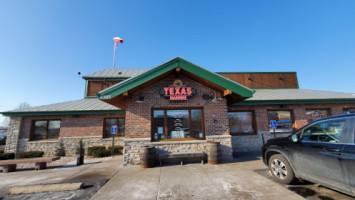 Texas Roadhouse outside