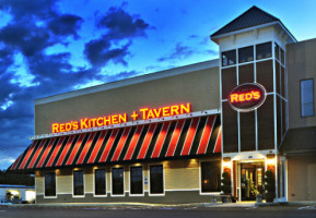 Red's Kitchen Tavern inside