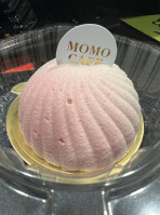 Momo Café food