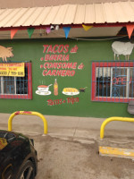 Tortilleria Vega outside