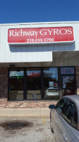 Richway Gyros outside