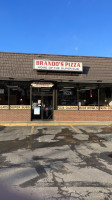 Brando's Pizza Subs food