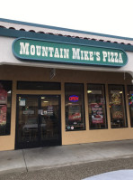 Mountain Mike's outside