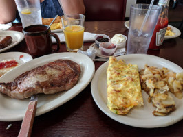 Steve's Famous Diner food