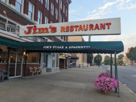 Jims Steak Spaghetti House In Hunt outside