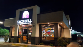 Taco Bell outside