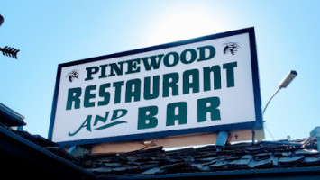 Pinewood Bar Grill Restaurant food