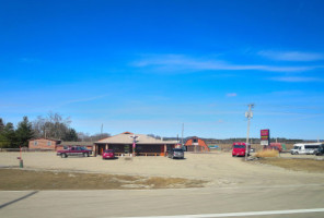 Trader's Bar And Grill Island Campground Restaurant outside