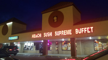 Hibachi Sushi Supreme Buffet outside