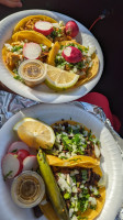 Taqueria Aguiniga food