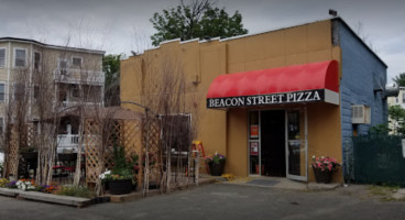 Beacon Street Pizza outside