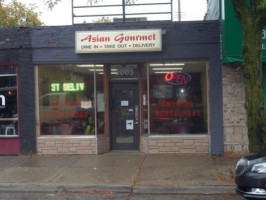 Asian Gourmet outside