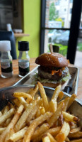 Hopdoddy Burger food