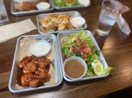 East Coast Wings Grill food