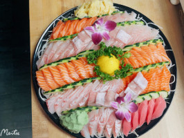 Manna Sushi Sen inside