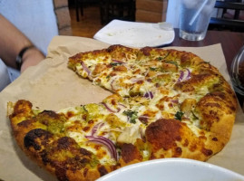 Outer Edge Pizzeria food