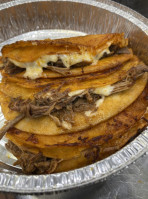 Guanatos Tacos food