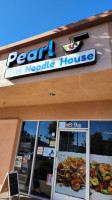 Pearl Thai Noodle House food