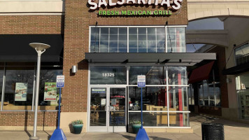 Salsarita's Fresh Mexican Grill outside