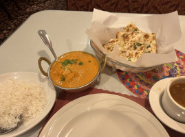 Royal Indian Cuisine food