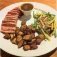 The Woodcellar Bar Grill Restaurant food