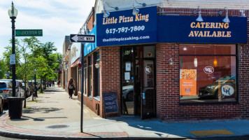 Little Pizza King food