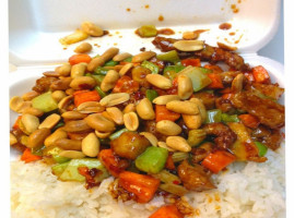 Szechuan Express food