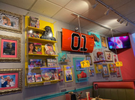 Totally 80's Pizza Museum inside