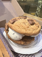 Insomnia Cookies food