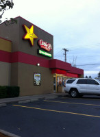 Carl’s Jr. inside