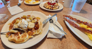 Country Waffles Merced inside