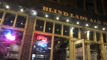 Blind Lady Ale House food