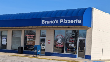 Bruno's Pizzeria outside