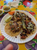 Tacos El Jarochito food