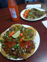 Tacos El Jarochito food