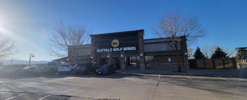 Buffalo Wild Wings outside