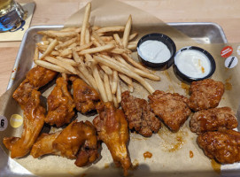 Buffalo Wild Wings food