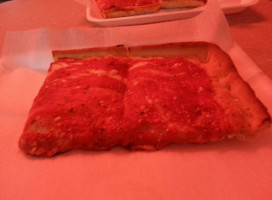 Albert's Pizza Shop food