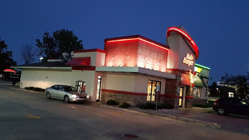 Halo Burger (belsay Road) outside