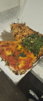 Tomatoes Apizza (halsted Rd. food