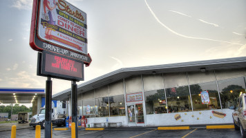 Starlite Coney Island outside