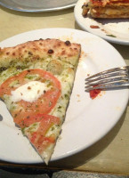 Apizza Brooklyn Resto Vino Pinecrest food