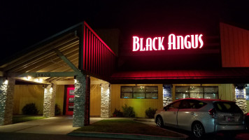 Black Angus Steakhouse outside