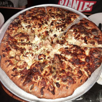 Erbelli's Gourmet Pizzeria, Italian Bistro Pub! food